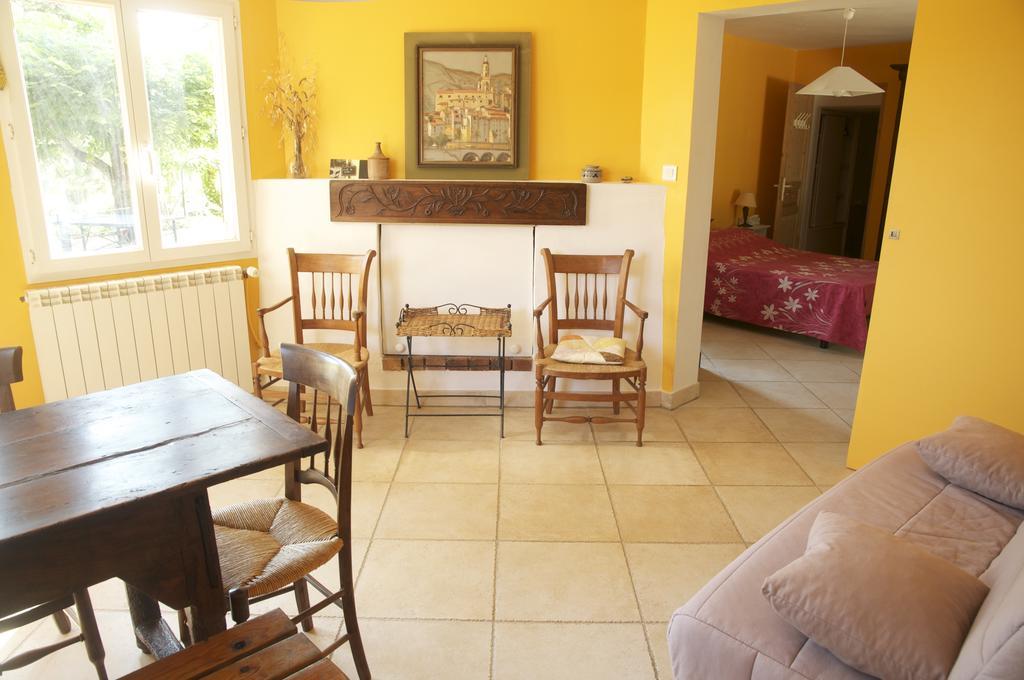 Le Petit Bacalan Villa Mormoiron Rom bilde